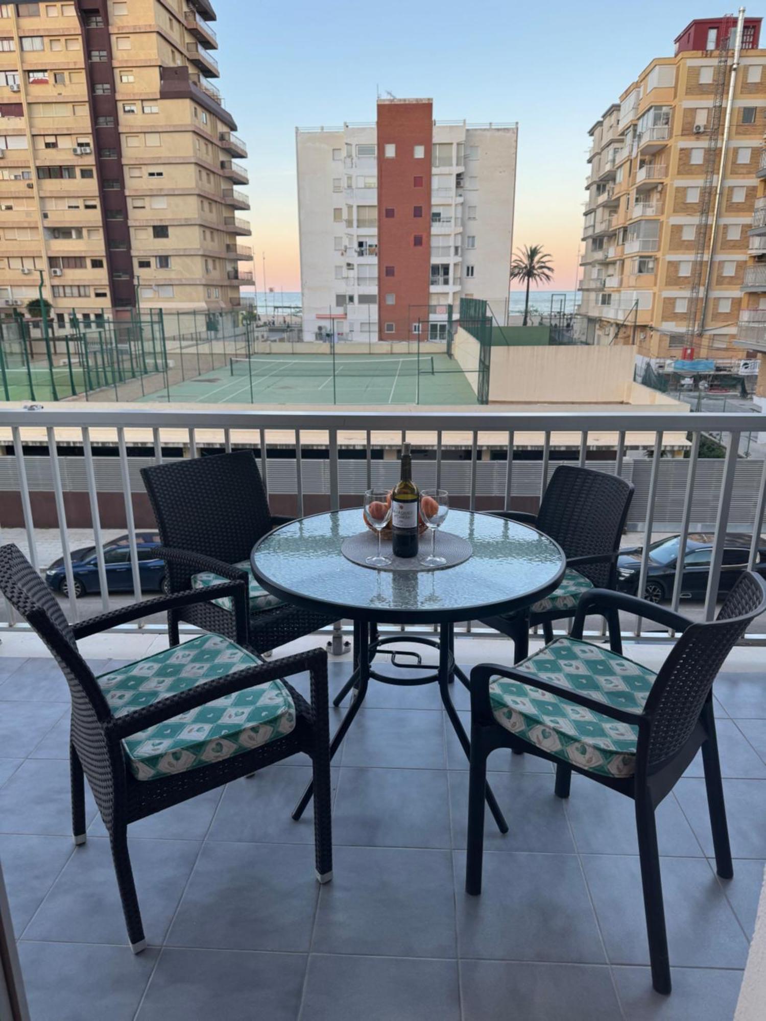 Lovely Family Apartment 2 Min. From The Beach Playa de Gandia Exteriér fotografie